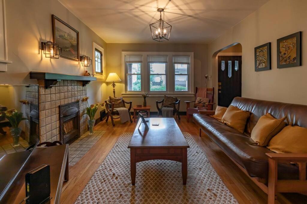 Craftsmen Charmer With Easy City & Airport Access Pittsburgh Exterior photo